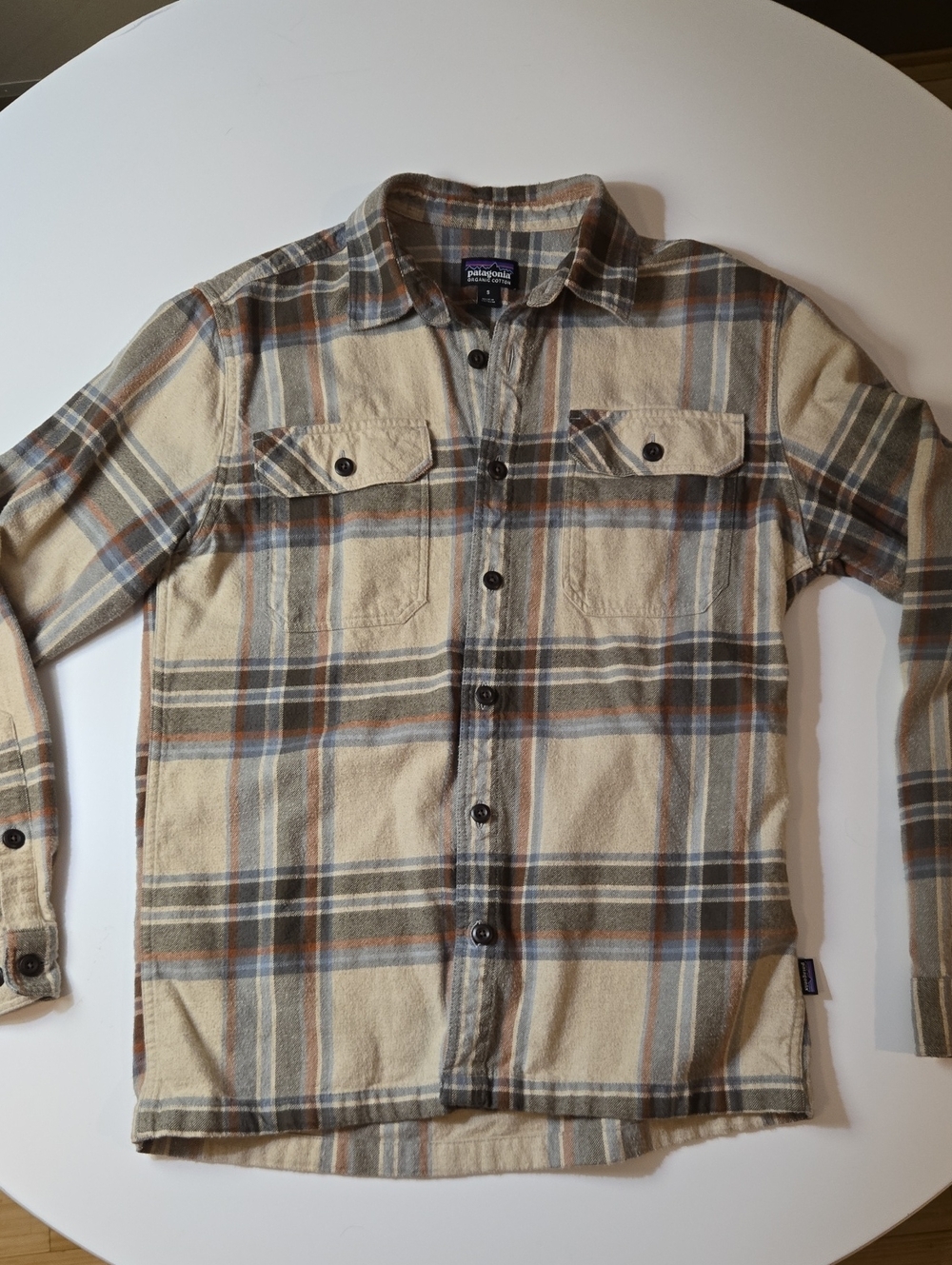 Patagonia Men’s Plaid Organic Cotton Flannel Shirt With Blue And Rust Highlights